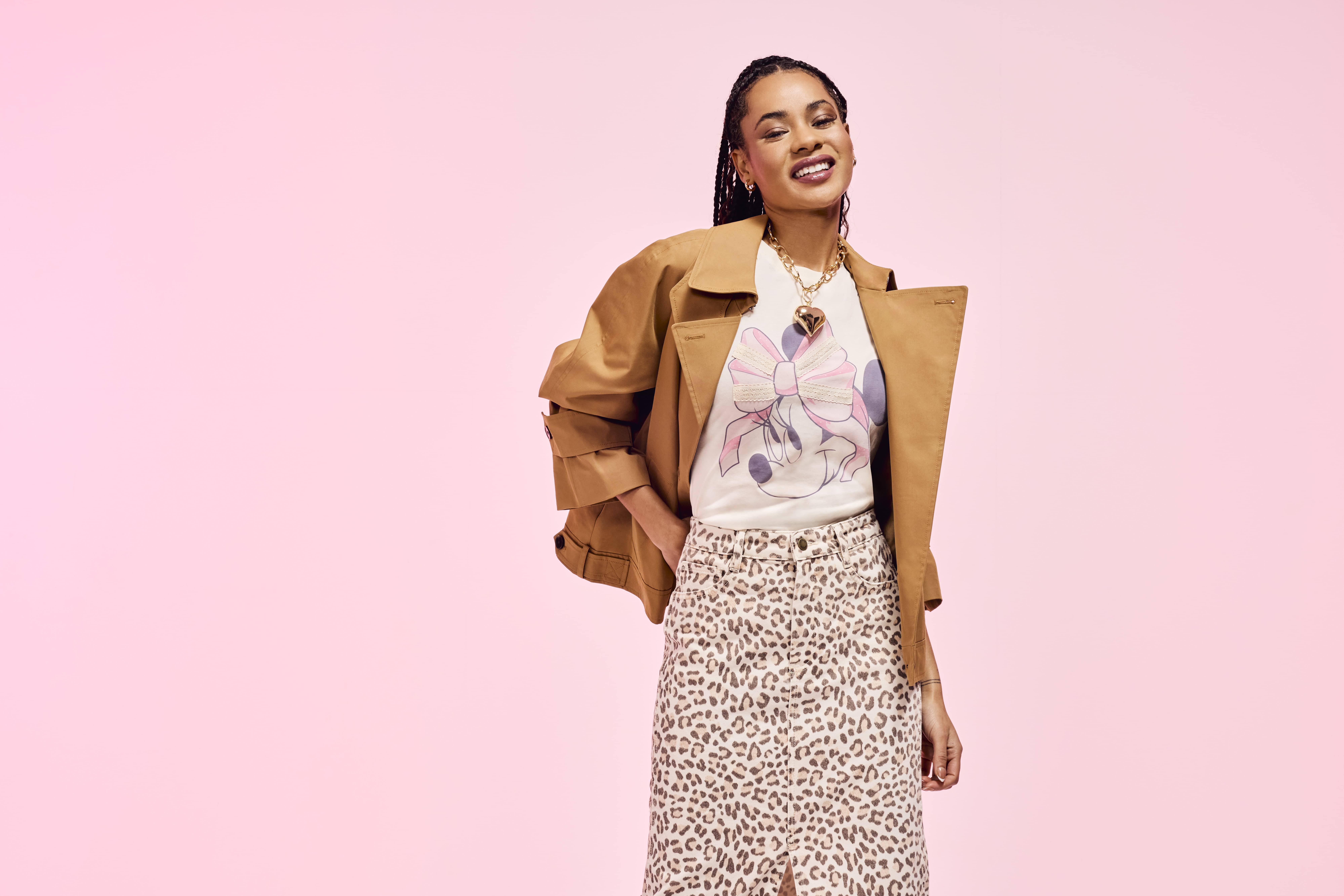 Minnie Mouse Lace Detail Unisex Raglan Tee - Image 2