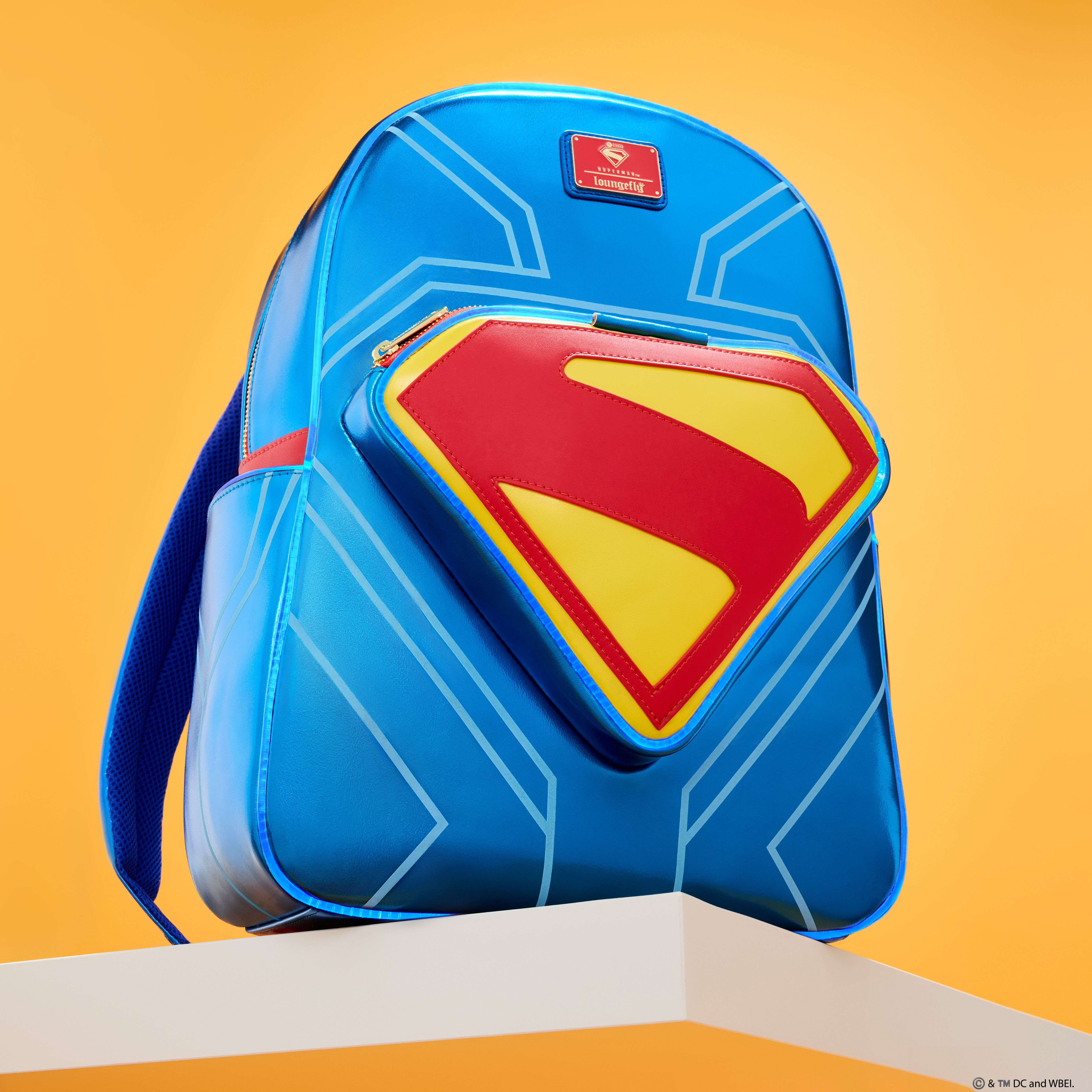 Superman Light Up Glow Full-Size Backpack - Image 4